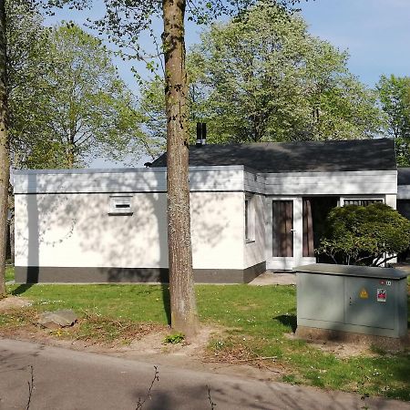 Rustige, Gelijkvloerse Vakantiewoning Met 2 Slaapkamers In Simpelveld, Zuid-Limburg Esterno foto