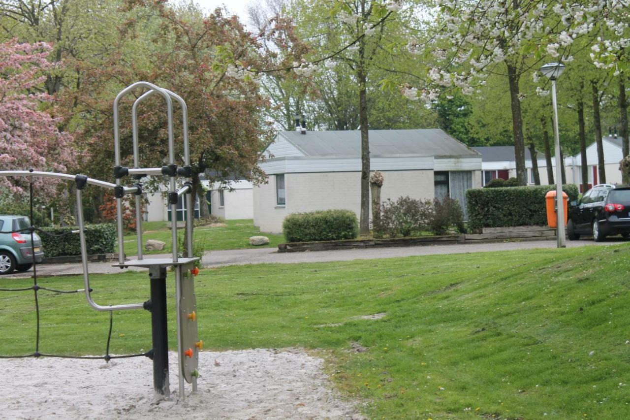 Rustige, Gelijkvloerse Vakantiewoning Met 2 Slaapkamers In Simpelveld, Zuid-Limburg Esterno foto
